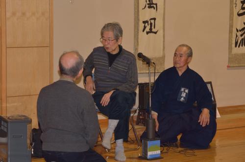 松井師範、土浦杖道会で剣術指導